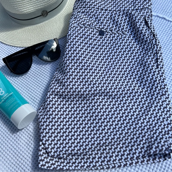 IMPECCABLE CONDITION! * swim trunks! - Picture 8 of 9